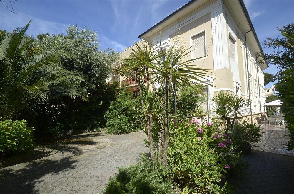 Hotel Gigliola Camaiore Exterior foto